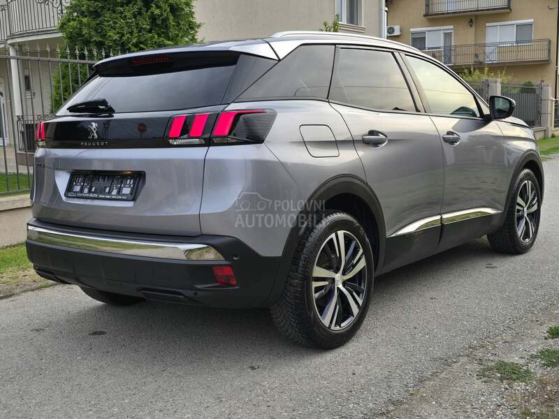 Peugeot 3008 1.2 AUT ADAPTIV.TEMP