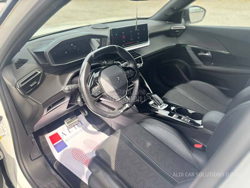 Peugeot 2008 1.2 GT Line