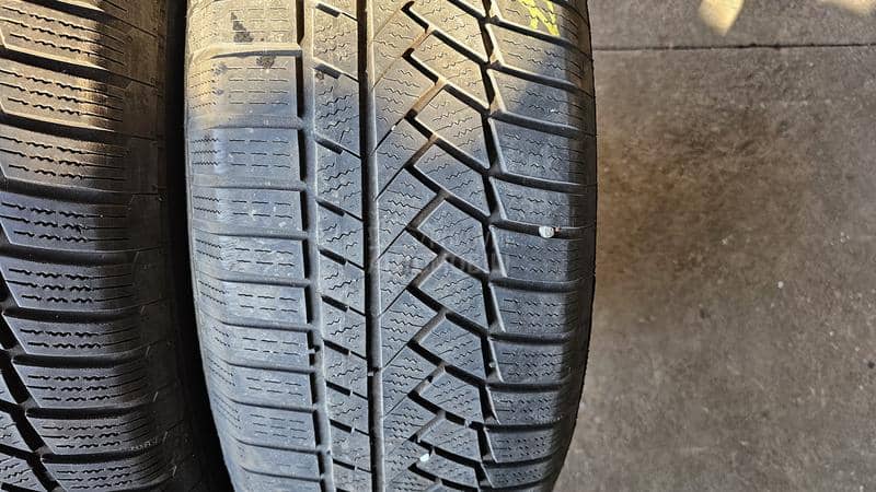 Continental 235/65 R17 Zimska