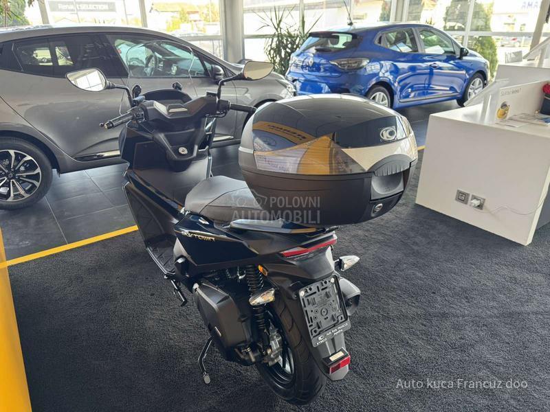 Kymco Skytown 125