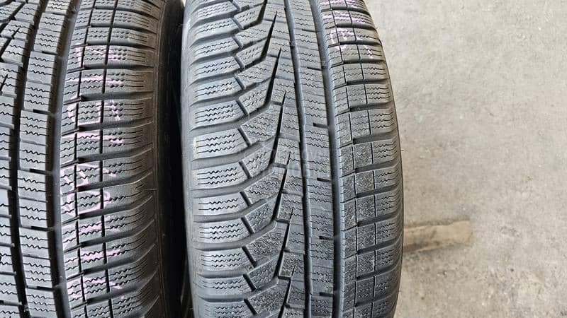 Hankook 215/60 R16 Zimska