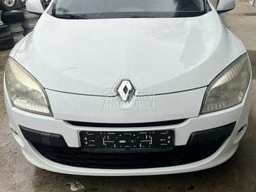 Branik prednji beli DV369 za Renault Megane od 2009. do 2011. god.