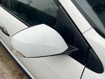 Retrovizor desni beli za Renault Megane od 2009. do 2016. god.