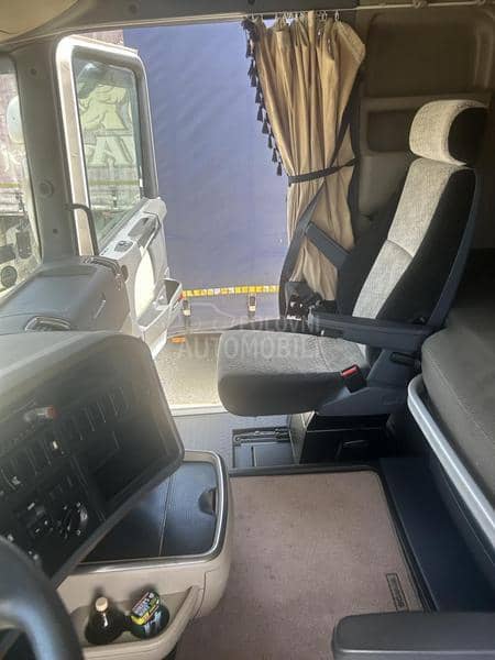Scania R490