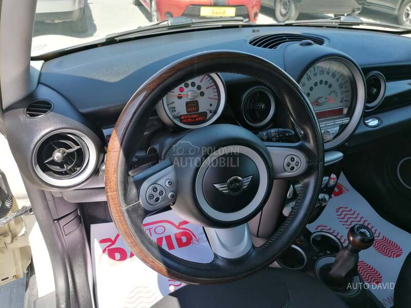 MINI Cooper 1.6D  COOPER D