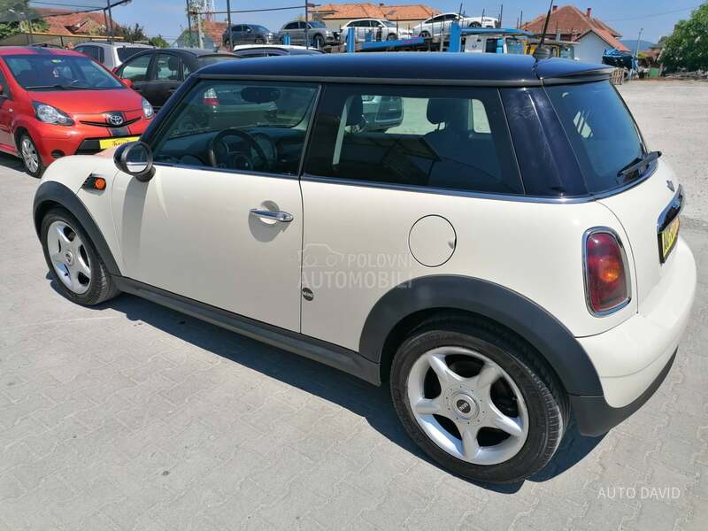 MINI Cooper 1.6D  COOPER D