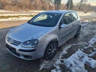 Volkswagen Golf 5 -  kompletan auto u delovima