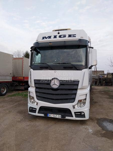 Mercedes Benz 1842 komplet