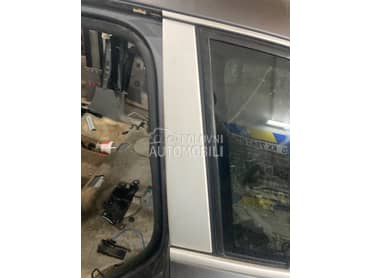 Stakla za Porsche Cayenne za 2005. god.