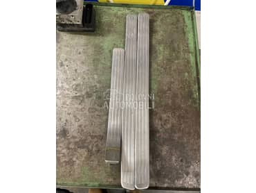 Lajsne pragova za Porsche Cayenne za 2005. god.