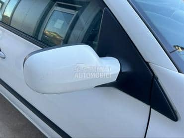 Retrovizor desni beli DV369 za Renault Megane od 2003. do 2009. god.