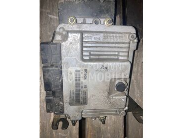 Motorni racunar za Renault Scenic za 2003. god.