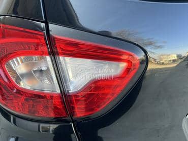 Stop svetlo gepeka levo za Renault Captur od 2013. do 2017. god.