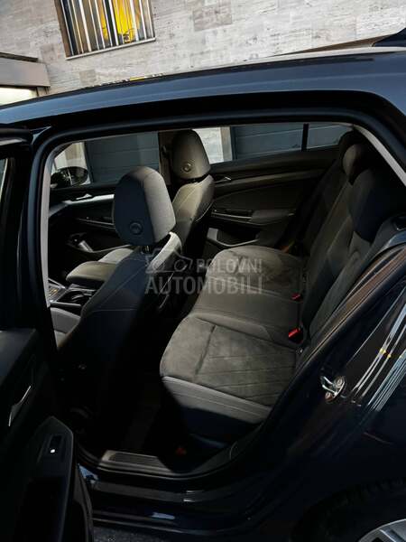 Volkswagen Golf 8 
