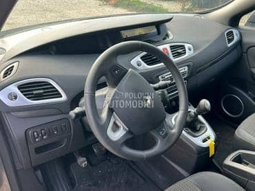 Centralna - središnja konzola za Renault Grand Scenic od 2009. do 2016. god.