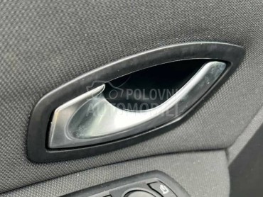 Unutrašnja brava za Renault Grand Scenic od 2009. do 2016. god.