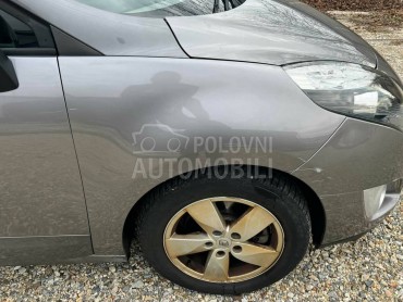 Krilo desno sivo TEKNG za Renault Grand Scenic od 2009. do 2016. god.