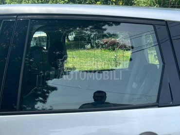 Staklo zadnje levo za Renault Grand Scenic od 2009. do 2016. god.