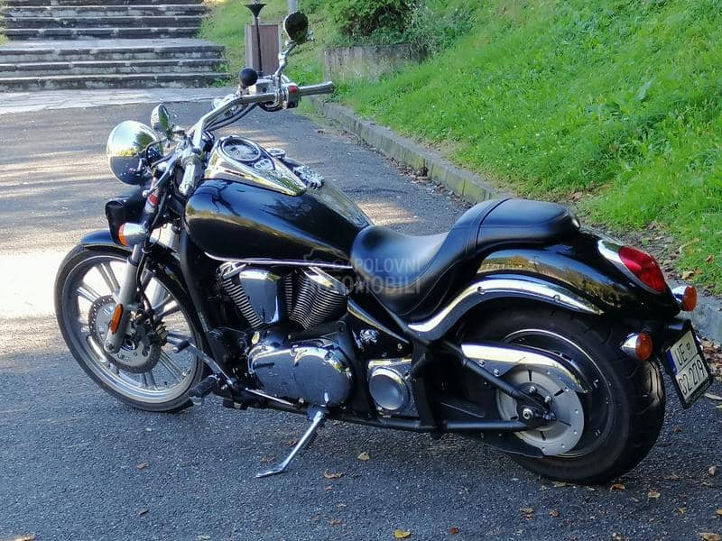 Kawasaki Vn 900 custom