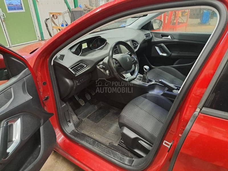 Delovi za Peugeot 308 2015 - 2022. god.