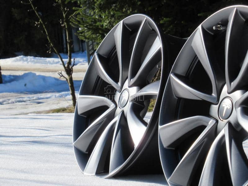 Aluminijumske felne Tesla 3 Performance 20" 5 x 114.3