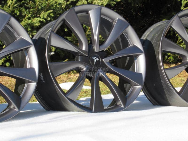 Aluminijumske felne Tesla 3 Performance 20" 5 x 114.3