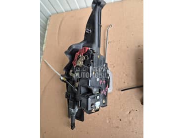 Brava i kvaka za Audi A4 od 2002. do 2004. god.