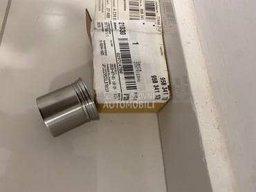 Caura 95B 341 139 za Porsche Macan