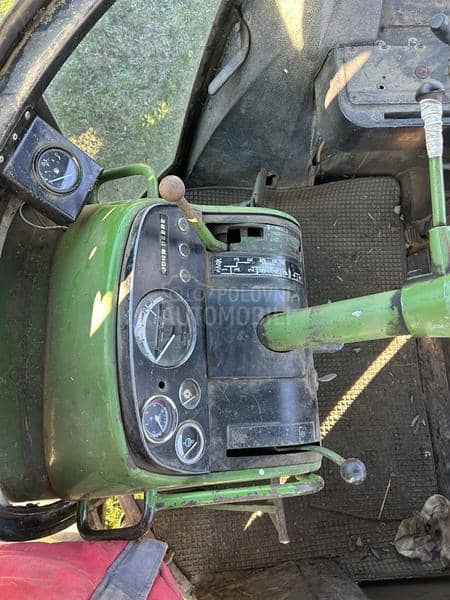 John Deere 4020