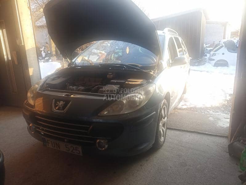 Delovi za Peugeot 307