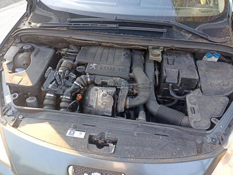 Delovi za Peugeot 307