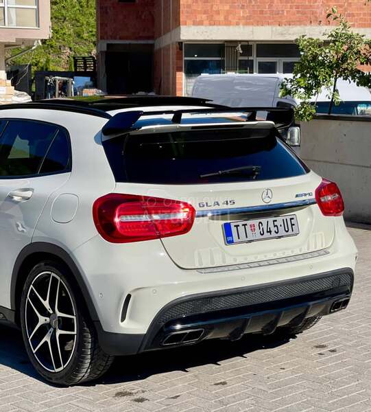 Mercedes Benz GLA 45 AMG 