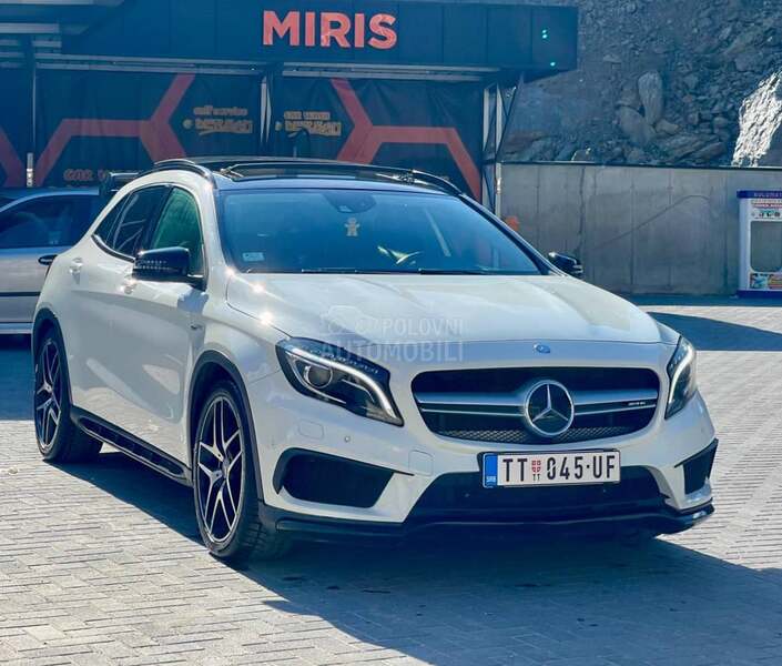 Mercedes Benz GLA 45 AMG 