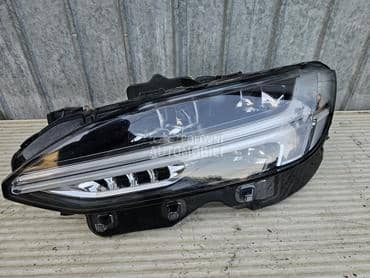 Far ful led za Volvo S90, V90 od 2016. do 2022. god.