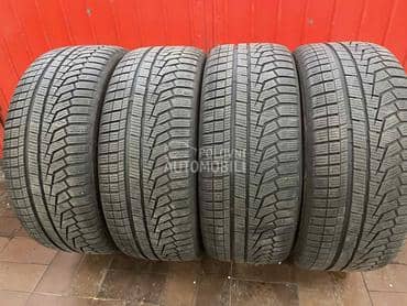 Hankook 235/45 R18 Zimska