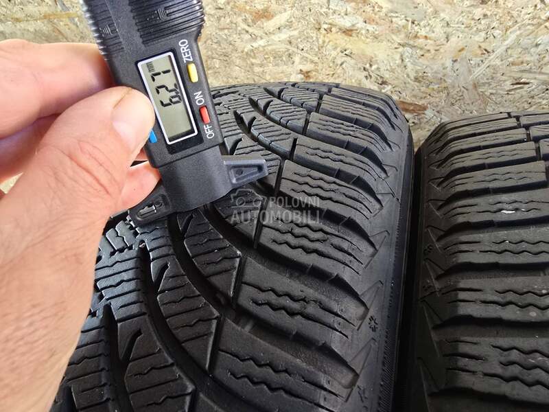 Michelin 215/60 R17 Zimska