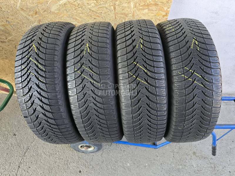 Michelin 215/60 R17 Zimska