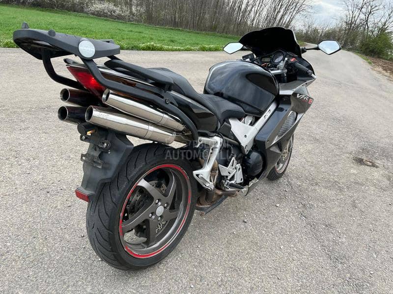 Honda VFR 800 V-TEC