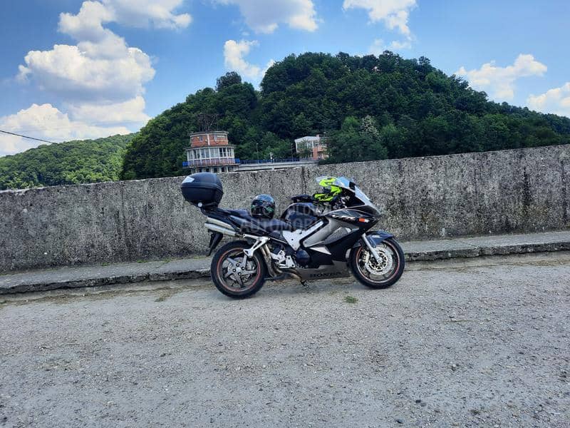 Honda VFR 800 V-TEC