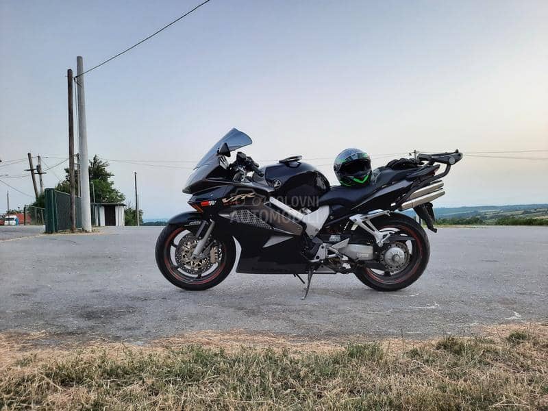 Honda VFR 800 V-TEC