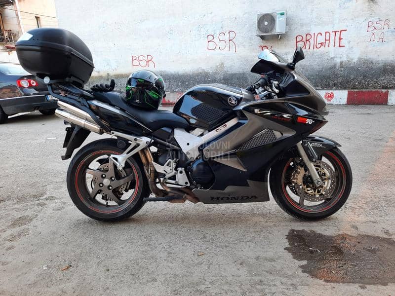 Honda VFR 800 V-TEC