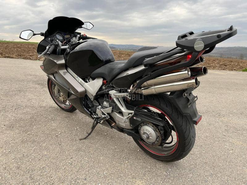 Honda VFR 800 V-TEC