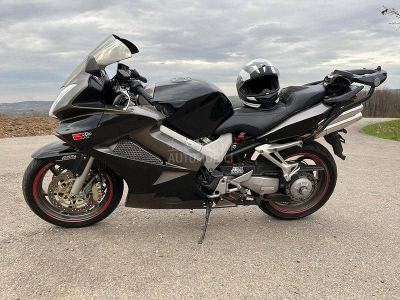 Honda VFR 800 V-TEC