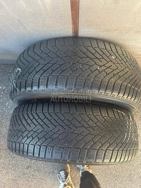 Pirelli 235/60 R18 Zimska