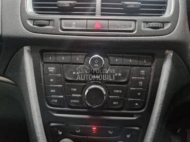 Fabricki radio cd450 za Opel Mokka