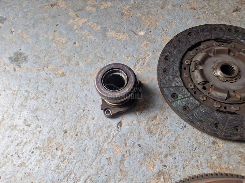 Zamajac i set kvacila 1.4T