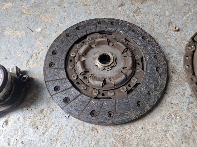 Zamajac i set kvacila 1.4T