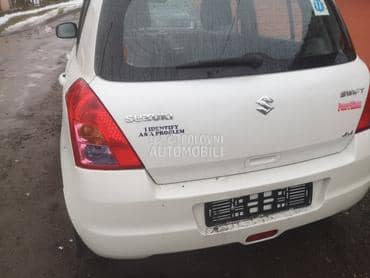 Zadnji branik bela perla boja za Suzuki Swift od 2005. do 2010. god.