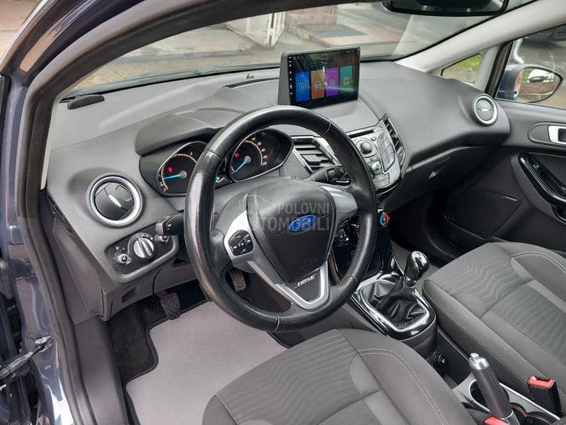 Ford Fiesta GHIA-BOSE