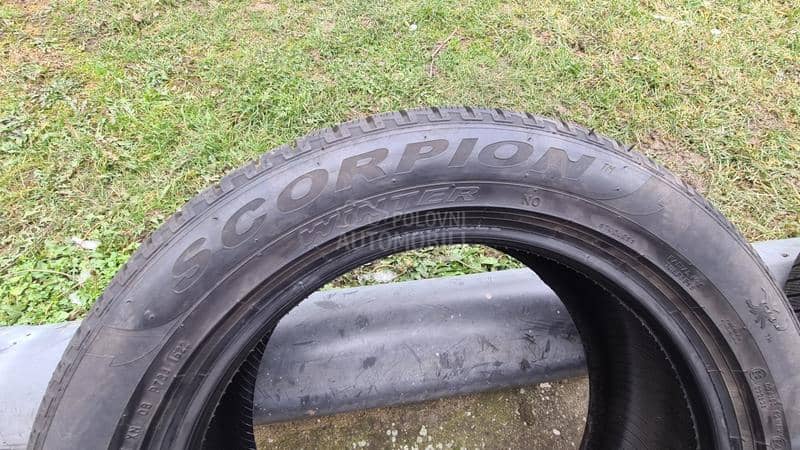Pirelli 235/55 R19 Zimska